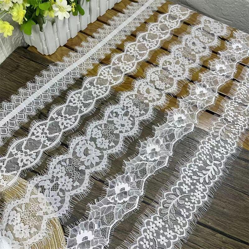 การตัดแต่งลูกไม้ลูกไม้ขนตารูปพัดลมสำหรับการตกแต่งชุดชั้นใน